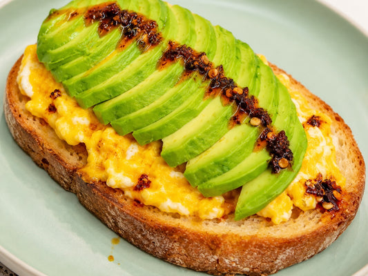 Chilli Oil Scrambled Eggs with Avocado Toast Recipe 辣椒油滑蛋牛油果多士食譜