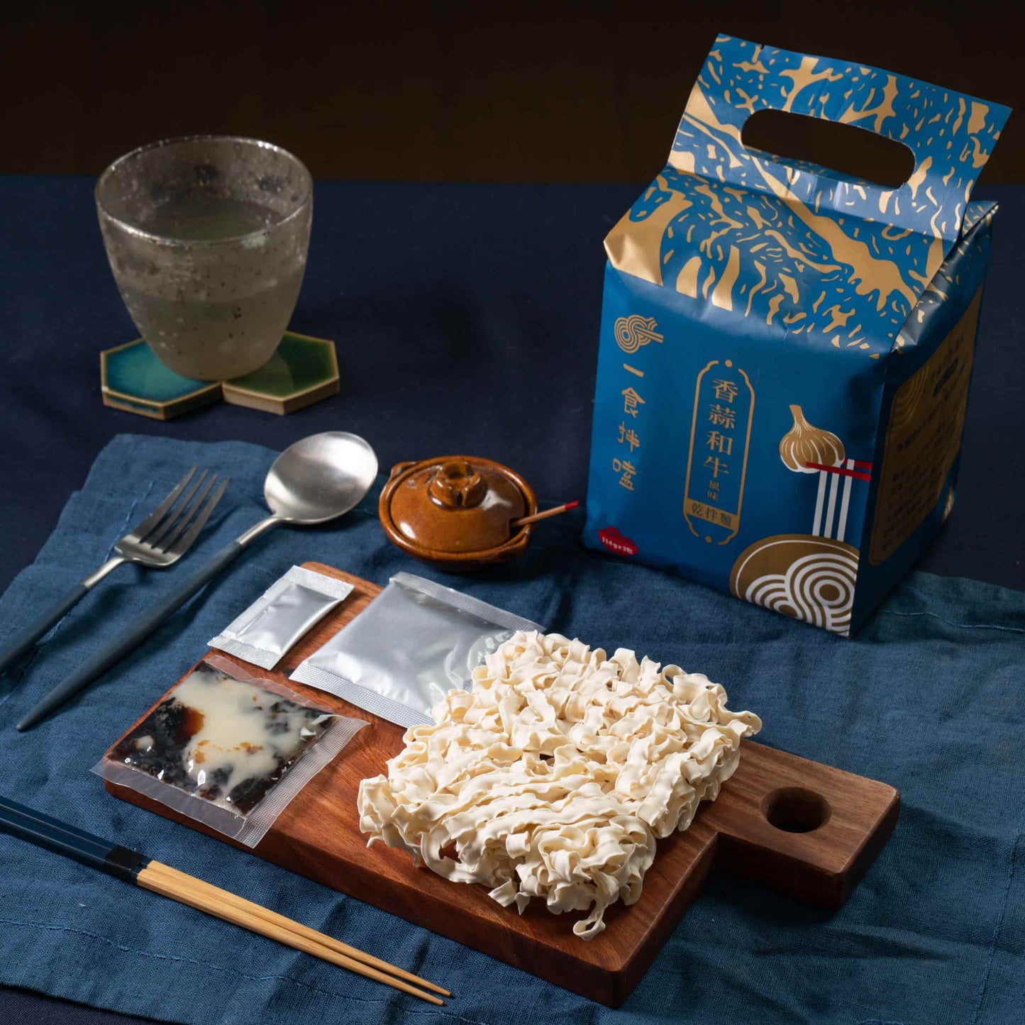 一食拌嗑 香蒜和牛 Ichibanke - Garlic Wagyu Dried Noodles | Sim Sim Foods